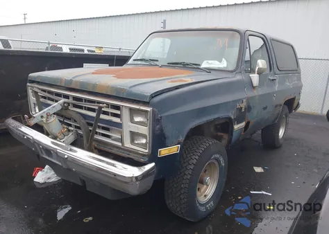 1988 Chevrolet Blazer V10 из США, поврежденный, VIN 1GNEV18K2JF148496